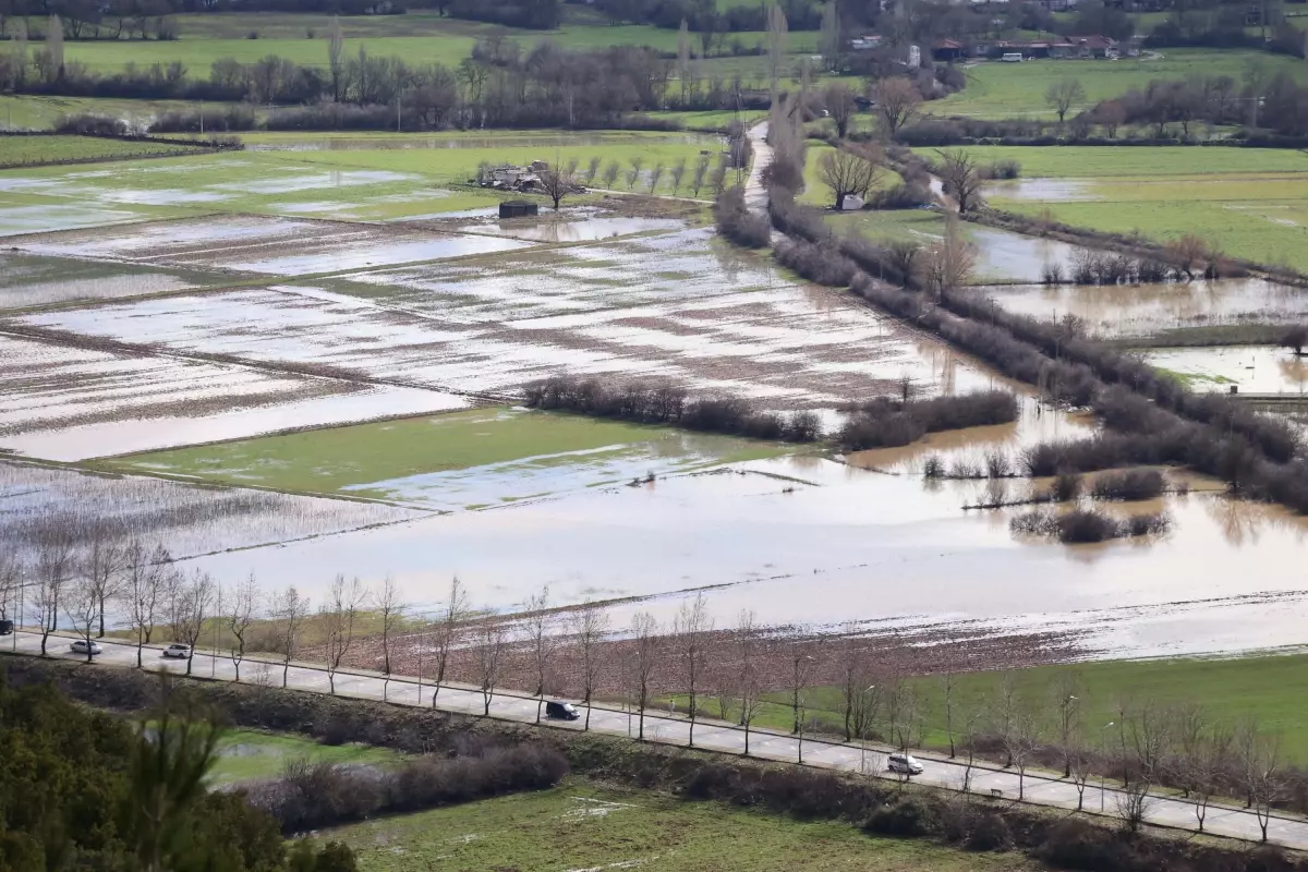 Menteşe’de Sağanak Tarım Arazilerini Vurdu
