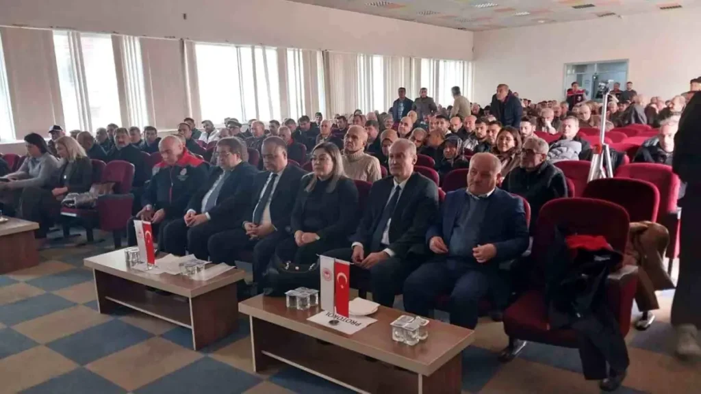 Mersin’de Sofralık Kayısı Toplantısı