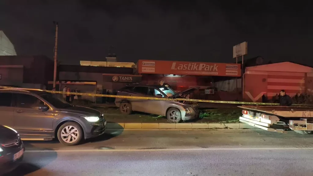 Mersin’de Trafik Kazası: 3 Genç Kız Hayatını Kaybetti