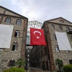 Meslek Fabrikası’na Ata’nın imzaladığı belgenin görselleri asıldı