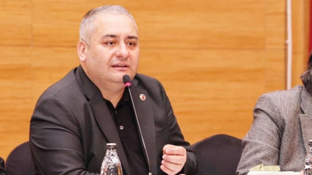 Mesut Özarslan’dan Özgür Özel hakkında suç duyurusu