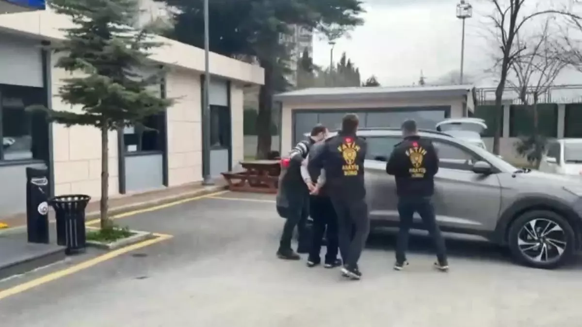 Mısır Çarşısı’nda Silahlı Saldırı