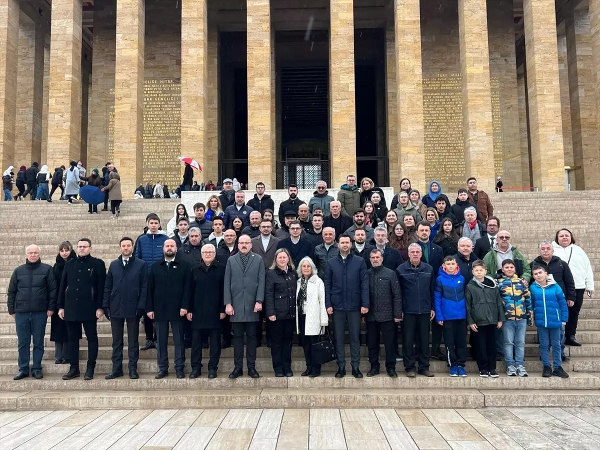 Mübadil Torunları Anıtkabir’i Ziyaret Etti