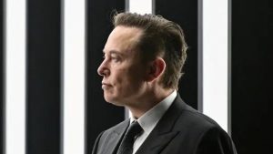 Musk’tan Epstein çıkışı: Gerçeği söyleyenlerin dava masraflarını ben karşılarım