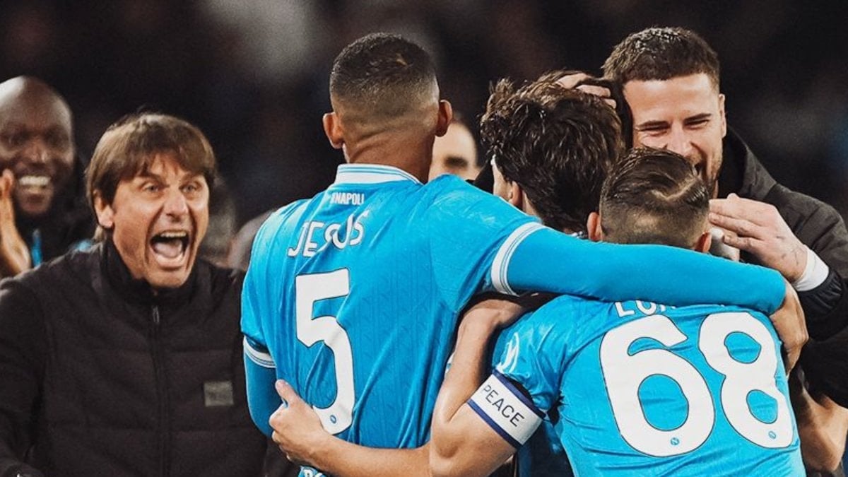 Napoli, Fiorentina’yı iki golle yıktı