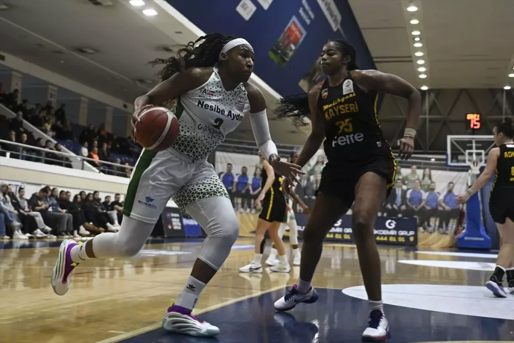 Nesibe Aydın’dan Hızlı Galibiyet