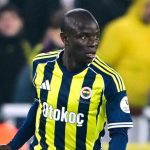 N’Golo Kante: Umarım taraftarlarla birlikte sezonu da kazanırız