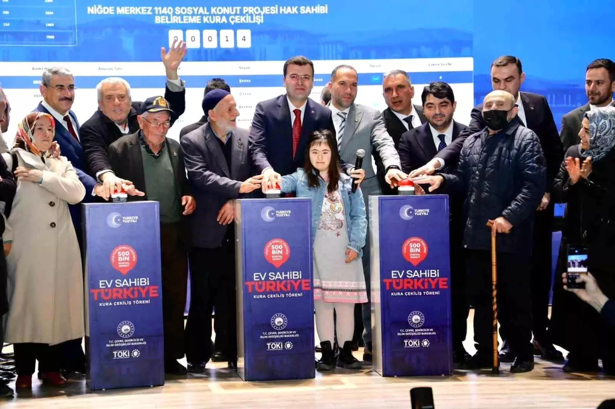 Niğde’de 2 bin 604 sosyal konutun hak sahipleri kura ile belirlendi