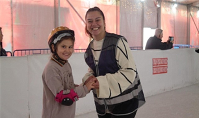 Öğrenciler buz pistinde buluştu