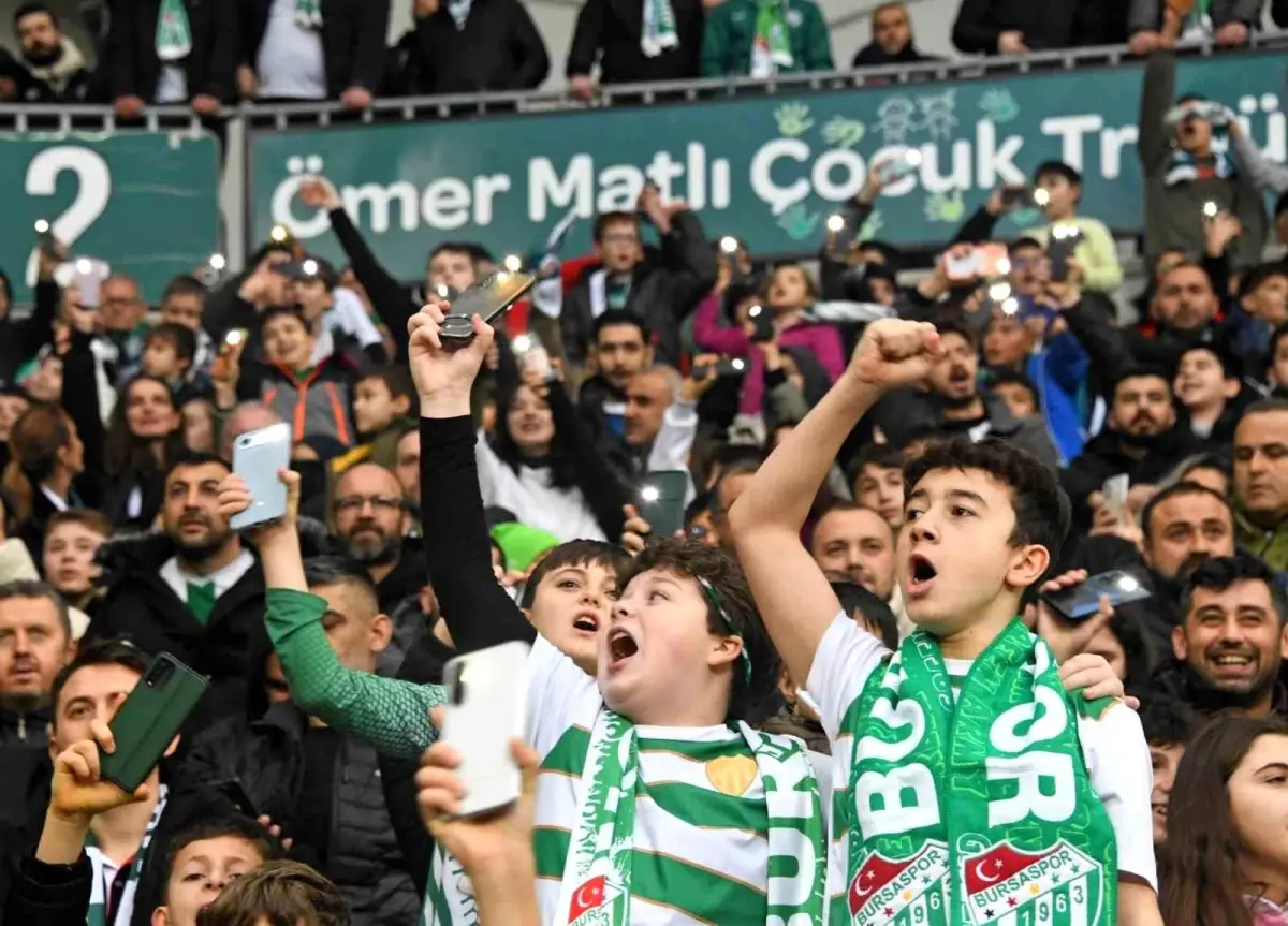 Osmangazi Belediyesi 100 çocuğu Bursaspor ile buluşturdu