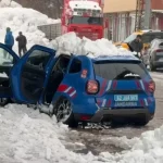 Ovacık’ta Çatıdan Kar Düşmesi: 2 Jandarma Yaralı