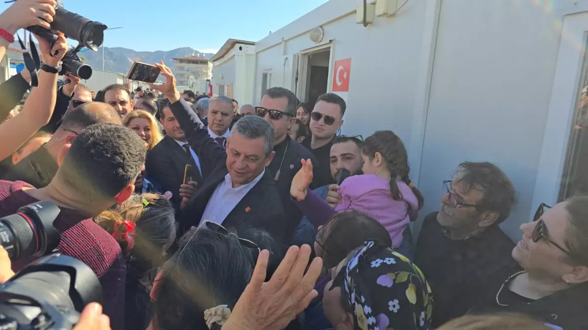 Özgür Özel Rezerv Alan Toplantısına Katıldı