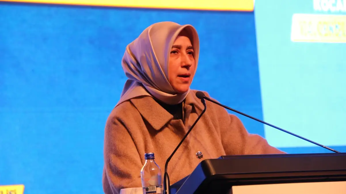 Özlem Zengin’den Muhalefete Eleştiriler