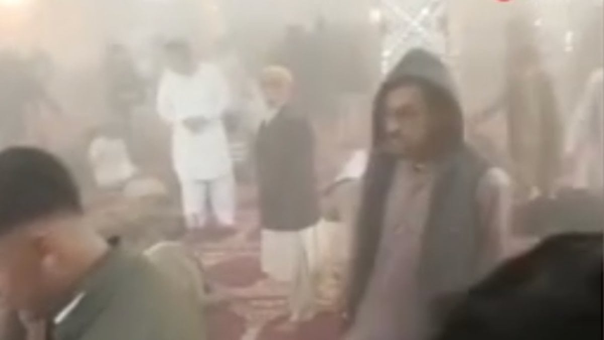 Pakistan’da camiye bombalı saldırı: Çok sayıda ölü ve yaralı var
