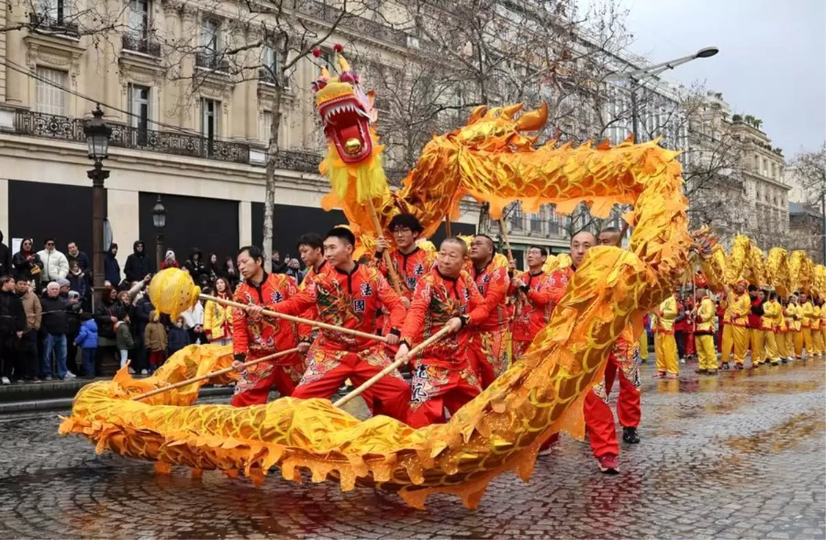 Paris’te Çin Yeni Yılı Kutlamaları