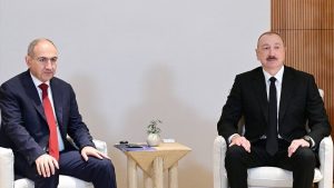 Paşinyan ve İlham Aliyev, Abu Dabi’de bir araya geldi