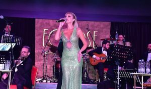 Petek Dinçöz Batum’u Salladı: 14 Şubat’ın En Şık Kadını Benim!