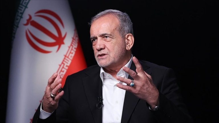 Pezeşkiyan: Halka karşı davranış biçimimizi değiştirmemiz gerekiyor