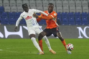 RAMS Başakşehir ve Çaykur Rizespor, 4 gollü maçta yenişemedi