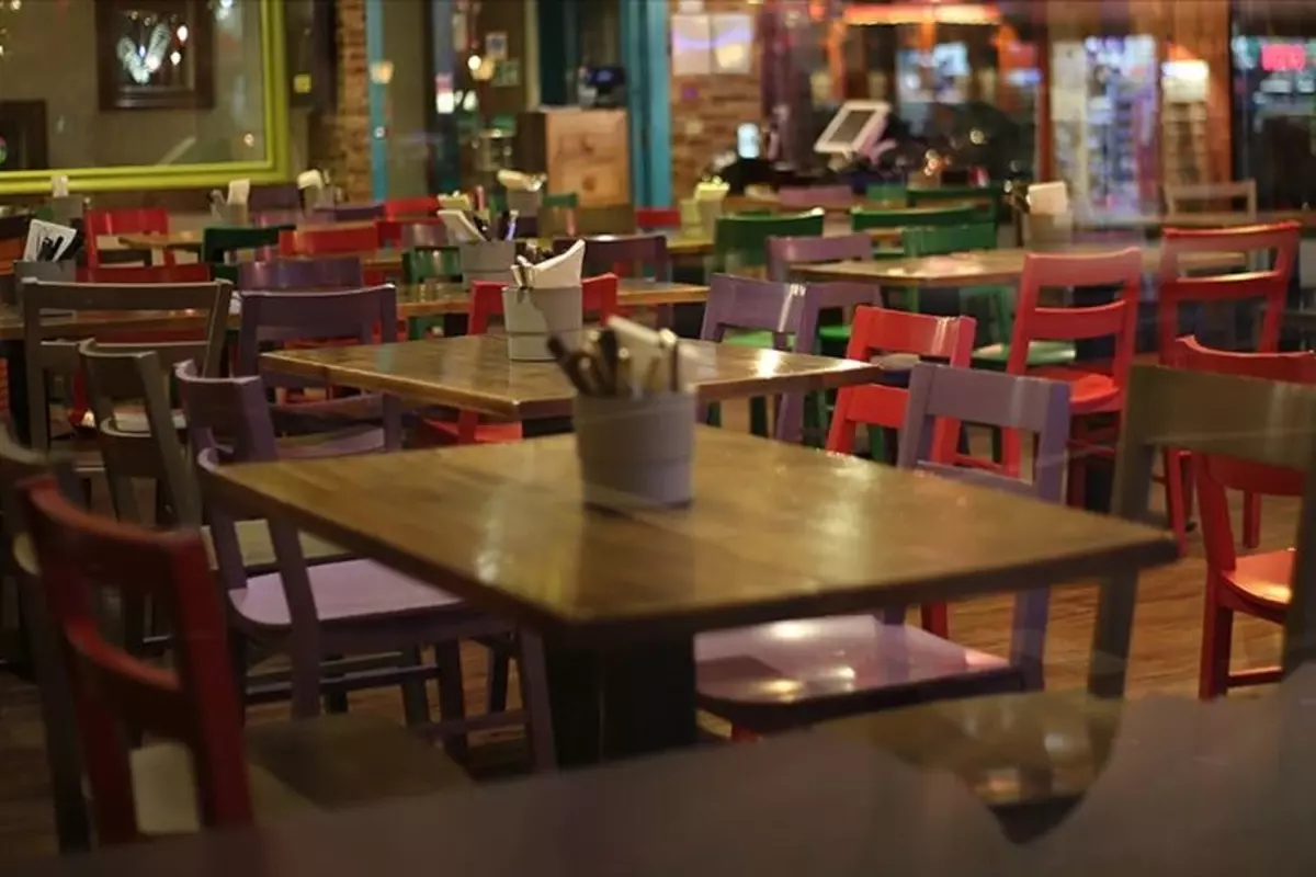 Restoran ve kafelerde yeni dönem! Resmen yasaklandı