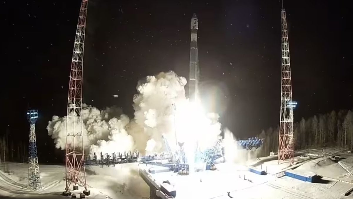 Rusya’dan uzaya askeri hamle: Savunma Bakanlığı için uydular yörüngede