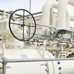 Rusya’nın petrol ve doğalgaz gelirleri yarı yarıya azaldı