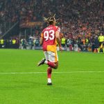 Sacha Boey ilk golünü attı