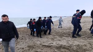 Sakarya’da sahilde bulunan cesedin kimliği belirlendi