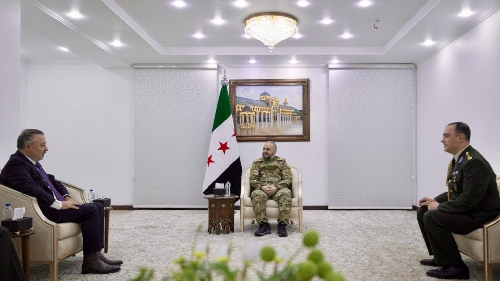 Şam Büyükelçisi Nuh Yılmaz, Suriye Savunma Bakanı Ebu Kasra ile bir araya geldi