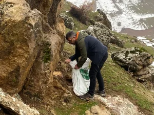 Sason’da Yaban Hayvanlarına Yem Bırakıldı