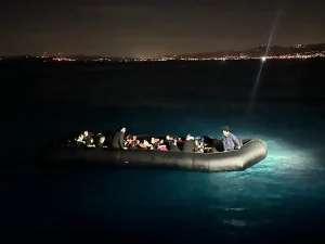 Seferihisar’da 43 Düzensiz Göçmen Yakalandı