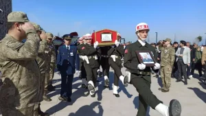 Şehit astsubay Okur, memleketinde toprağa verildi