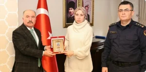 Şehit Jandarma Üsteğmen’in Eşine Hizmet Belgesi