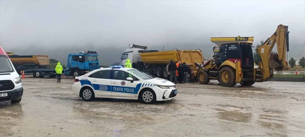 Silifke’de Tır Refüje Çıktı