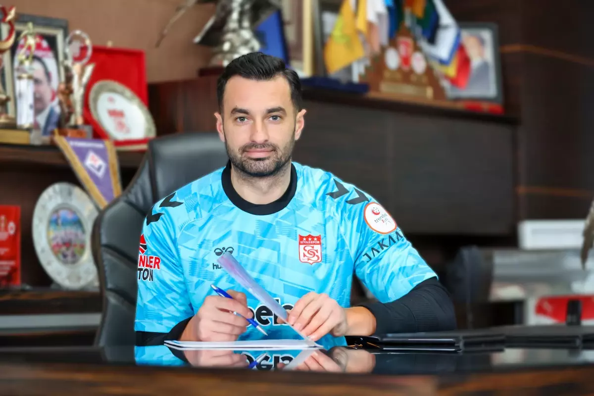 Sivasspor Gökhan Akkan ile Anlaştı