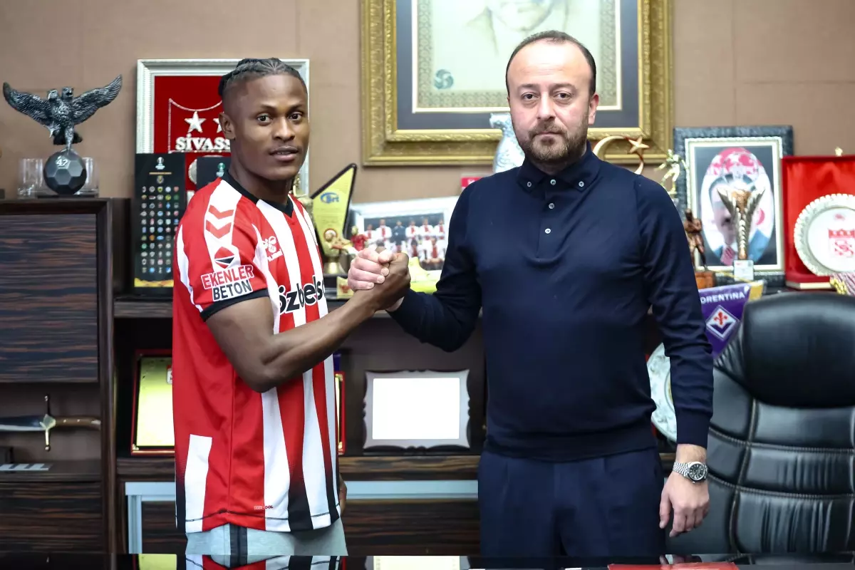 Sivasspor, Okoronkwo’yu Kadrosuna Kattı