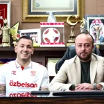 Sivasspor, Rey Manaj ile Sözleşme İmzaladı