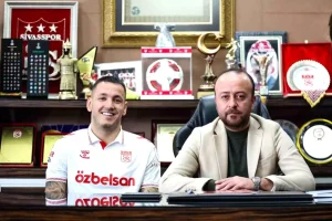 Sivasspor, Rey Manaj ile Sözleşme İmzaladı