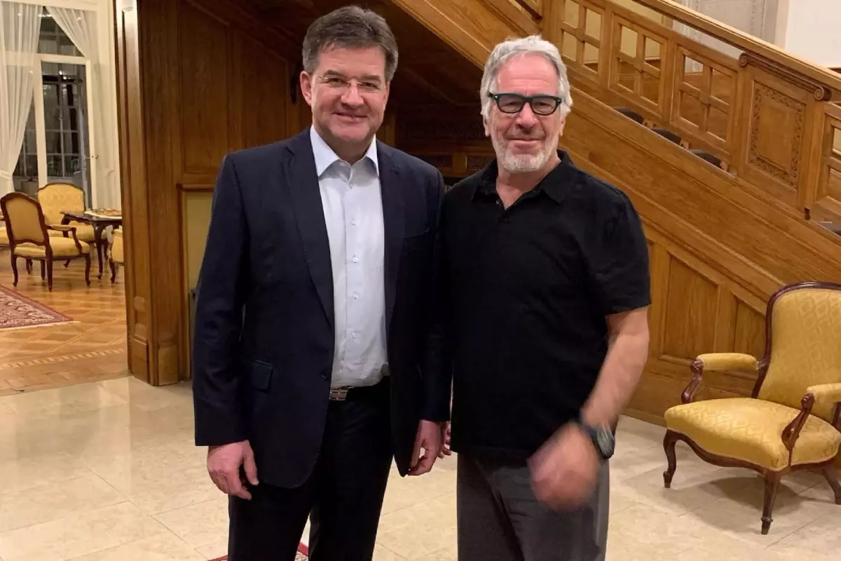 Slovak Diplomat Lajcak Epstein Belgeleri Üzerine İstifa Etti
