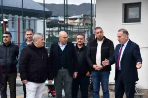 Söke Şehir Stadı’nın Altay maçına yetiştirilmesi için çalışmalar hızlanıyor