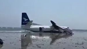 Somali’de yolcu uçağı okyanusa acil iniş gerçekleştirdi