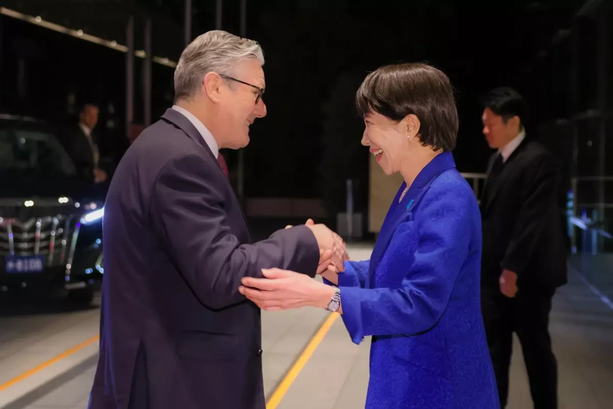 Starmer, Japonya’da Takaichi ile Görüştü
