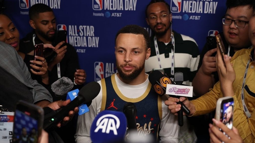 Stephen Curry: Hala şampiyonluk peşindeyim
