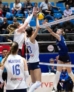 Sultanlar Ligi: Aydın Büyükşehir Belediyespor: 2 Bahçelievler Belediyespor: 3