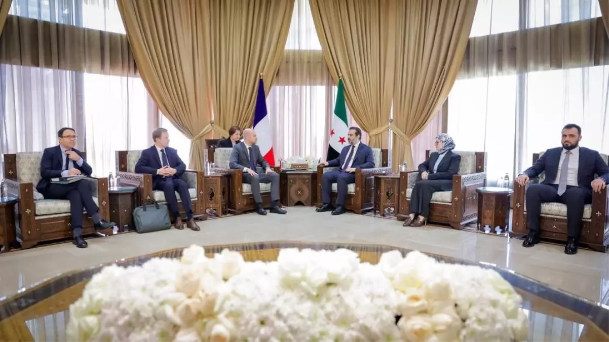 Suriye ve Fransa’dan İkili Görüşme