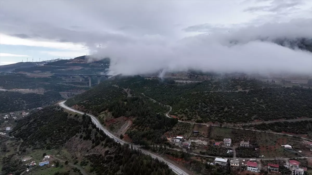 TAG Otoyolu’nda Sis Nedeniyle Trafik Etkilendi