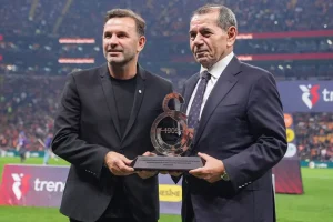 Taraftar tepkisi sonrası Galatasaray’da bitti denilen transfer iptal