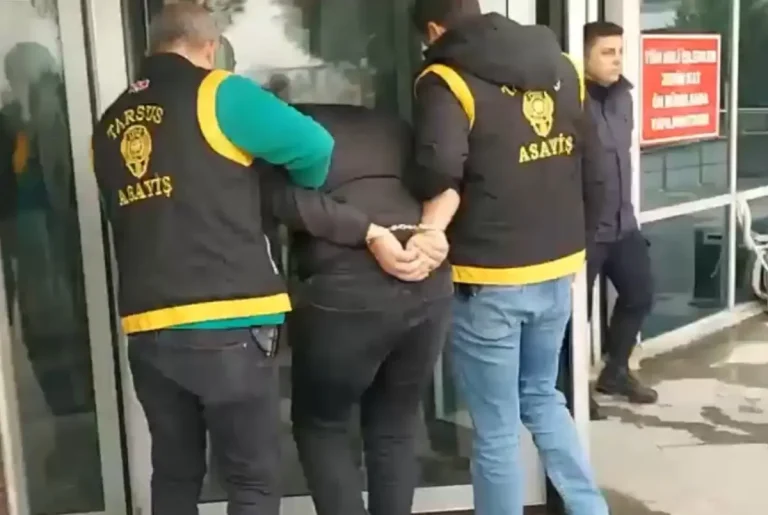 Tarsus’ta Kuyumcuya Silahlı Soygun