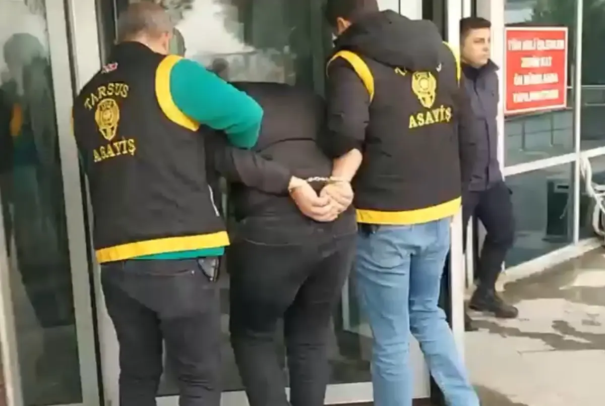 Tarsus’ta Kuyumcuya Silahlı Soygun