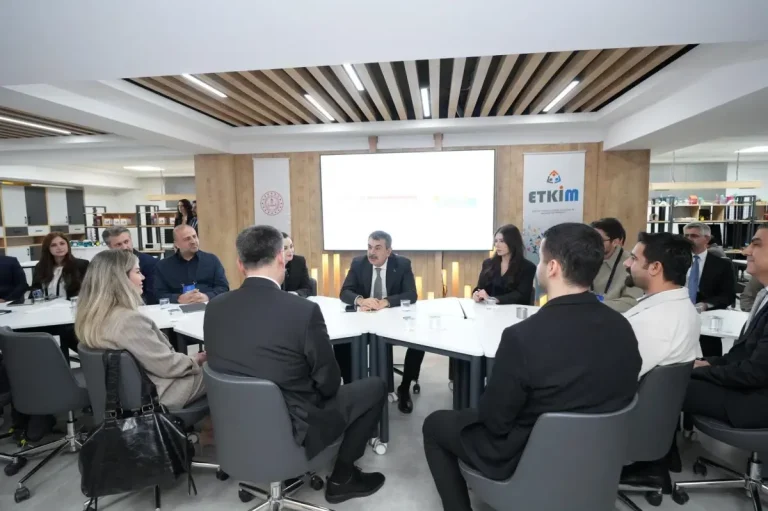 Tekin, Eğitim Teknolojileri Ekosistem Buluşması’na Katıldı